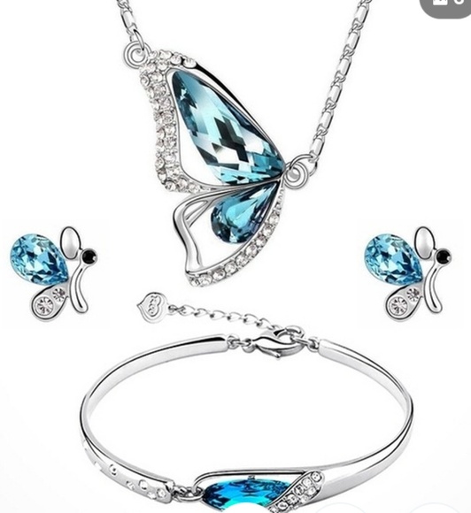Trendy boutique Jewelry - SOLD NWT BUTTERFLY JEWELRY SET